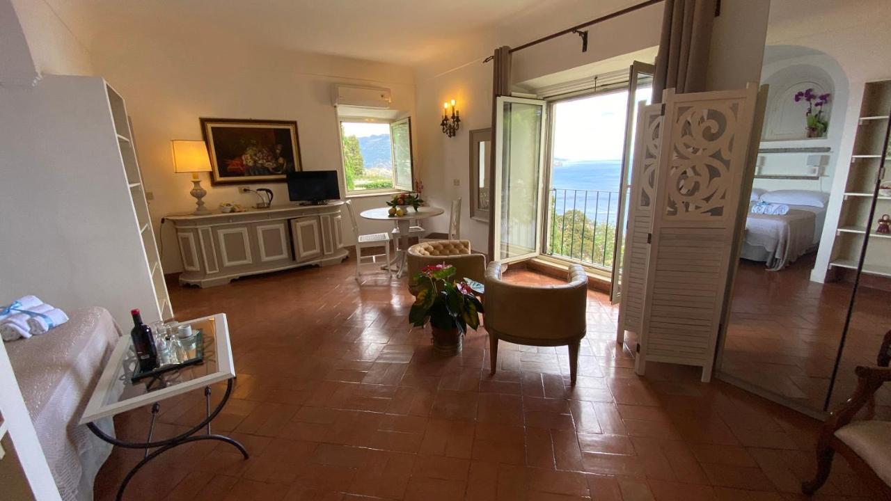 Villa Don Mimi Guarnaschelli La Dependace Taormina Exterior photo